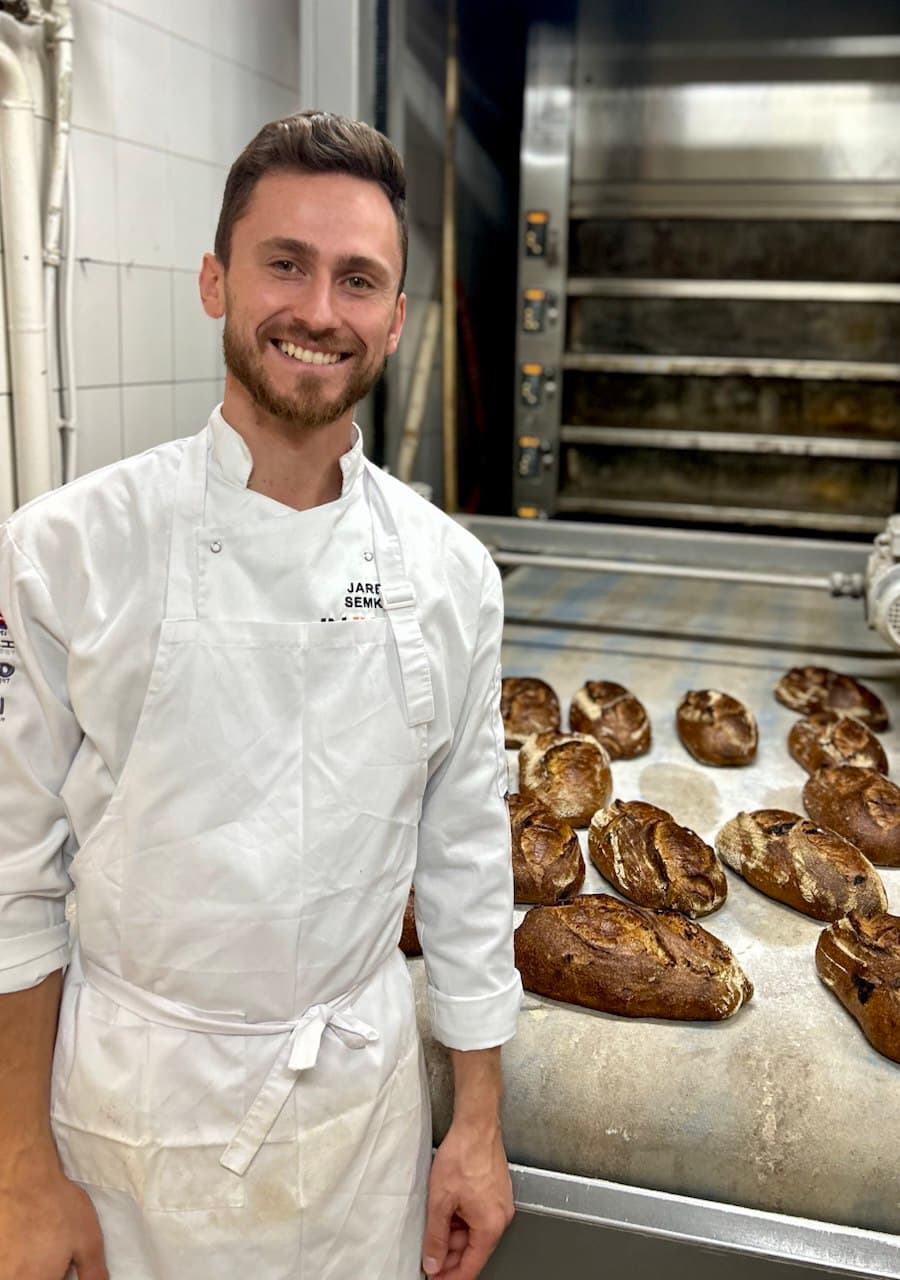 Jarek prowadzący szkolenia piekarnicze